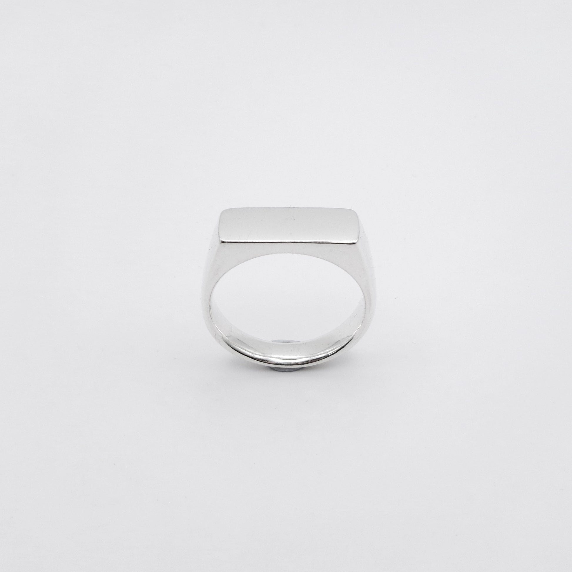 Milton rectangle signet ring